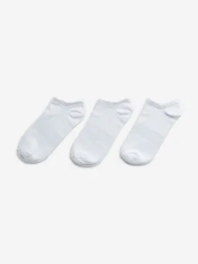 WES Lounge White Ankle Length Cotton Blend Socks- Pack of 3