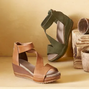 Davi Wedge Sandals