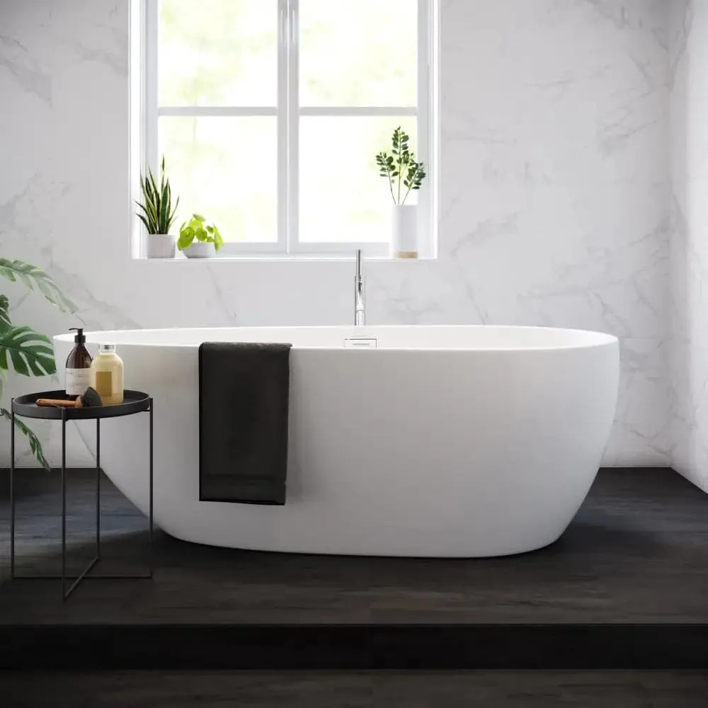 Swiss Madison Monaco 67 Freestanding Bathtub