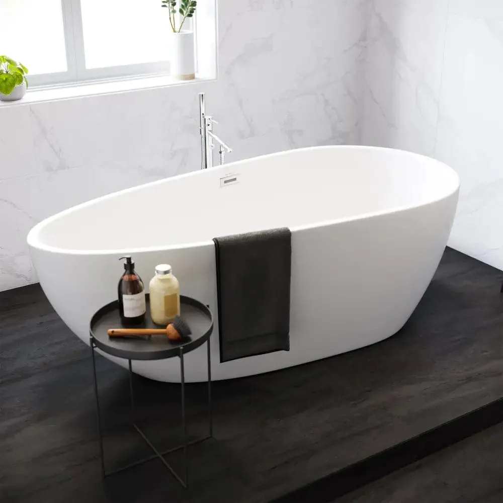 Swiss Madison Monaco 67 Freestanding Bathtub