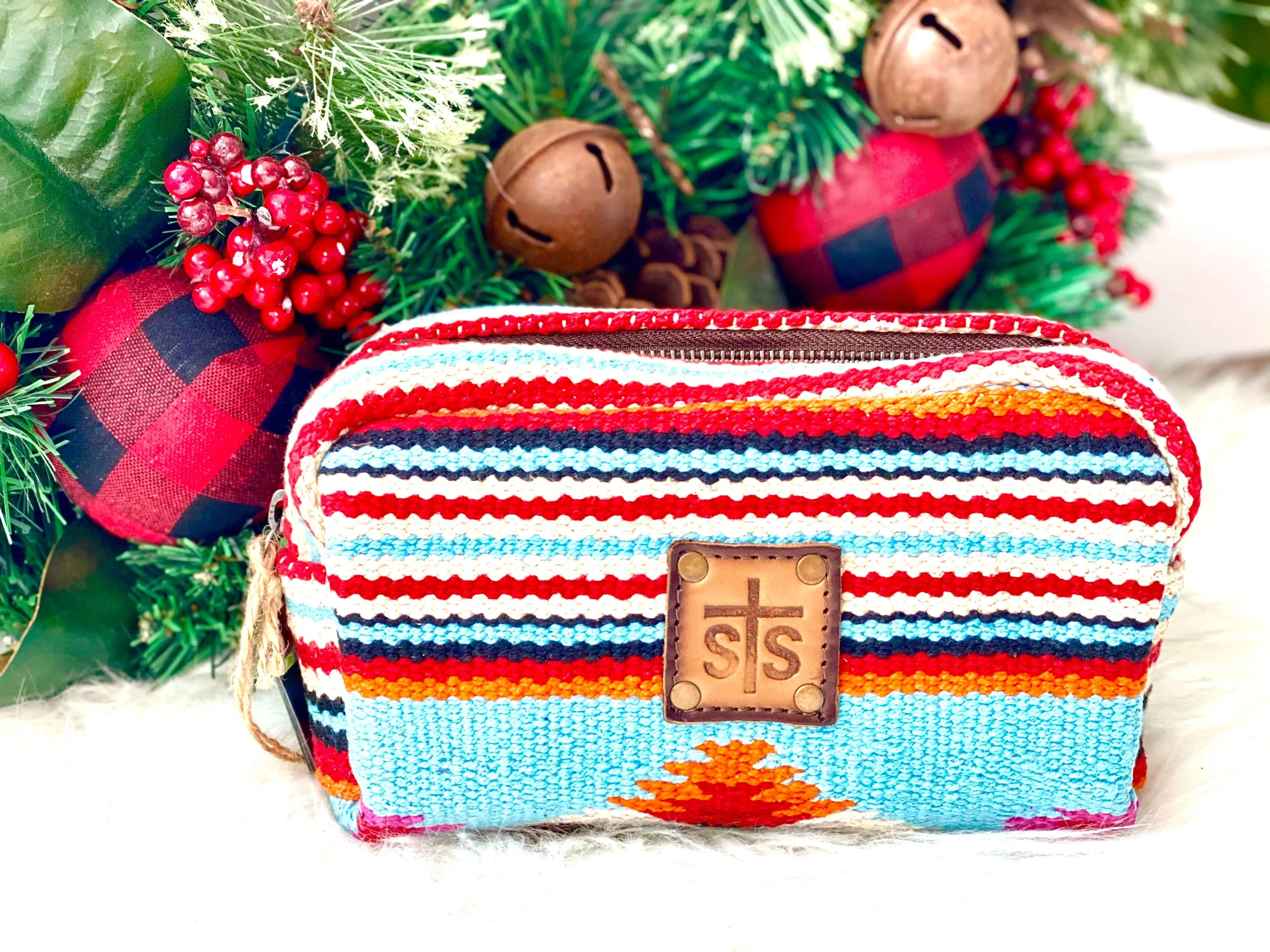 The STS Aztec Makeup Case